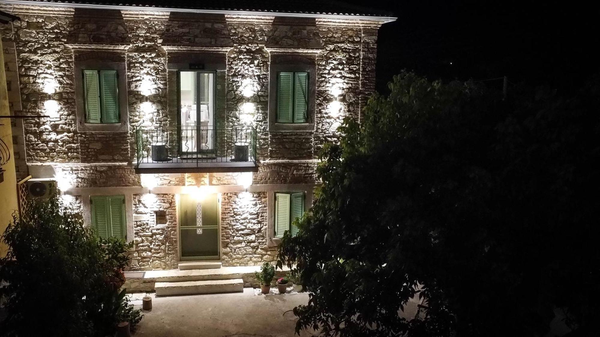Captain Theo'S Modern Apartment Maria Λευκίμμη Εξωτερικό φωτογραφία